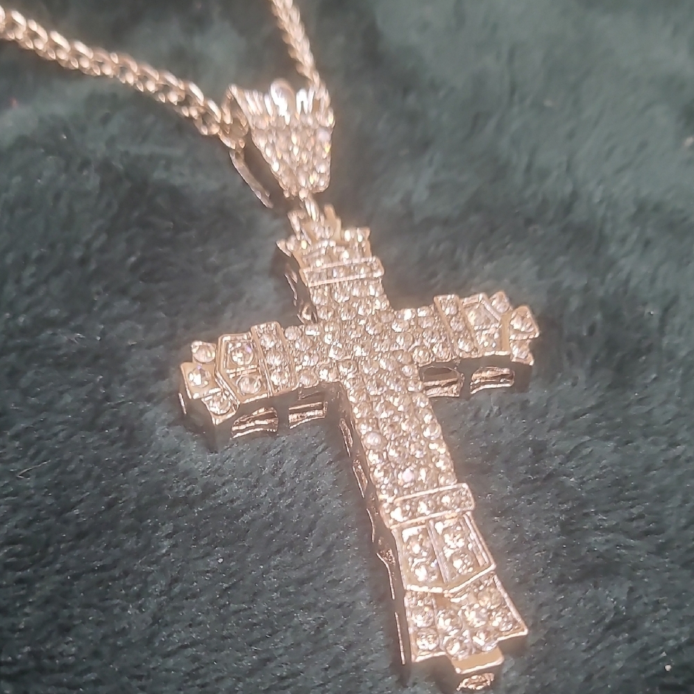Silver plated Link Chain Necklace With White Stone Covered Cross
